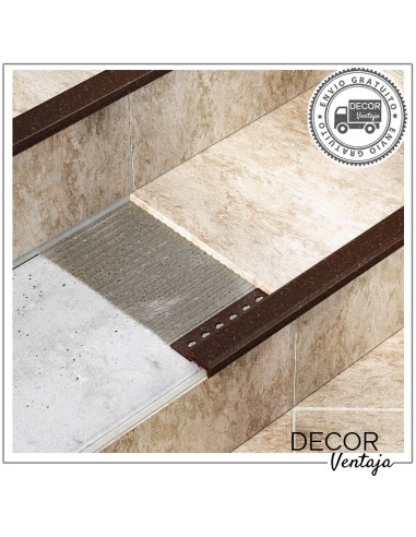 Peldaño rústico 12,5x45 mm. Ambiente escaleras